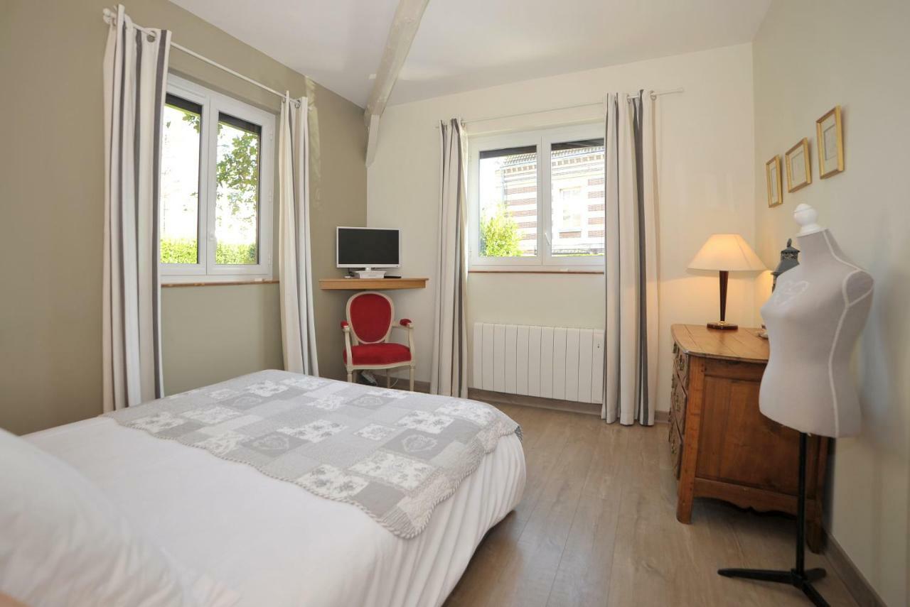 Bed and Breakfast La Rosace Шартр Экстерьер фото
