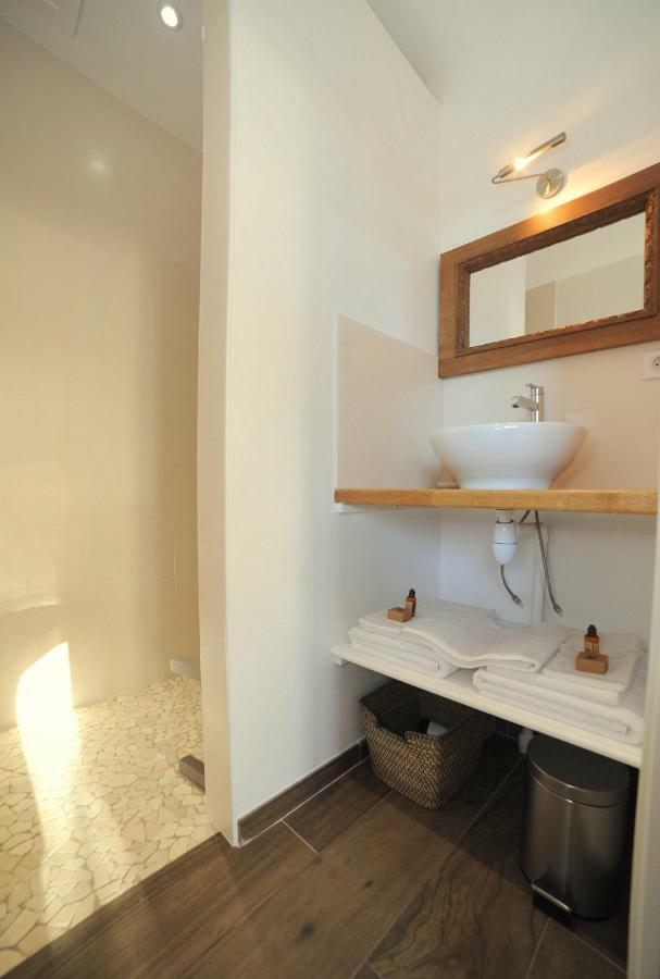 Bed and Breakfast La Rosace Шартр Экстерьер фото